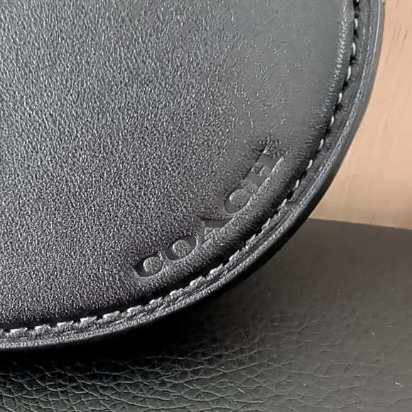 Coach Black Cat Leather Zipper Coin Purse (CN003) Used, Excellent Condition - Picture 4 of 5